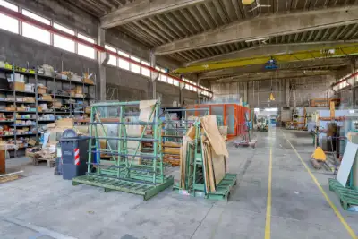 Capannone in vendita, Via Provinciale, Mesenzana