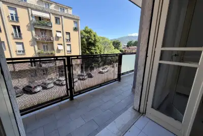 Casa in vendita, Via Repubblica Argentina, Brescia