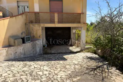 Villa in vendita, Via per Floridia, Siracusa