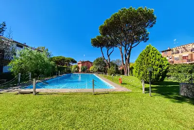 Villino a Schiera in vendita, Via Sofocle , Roma