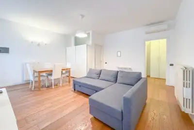 Casa in vendita, Via Raffaello Sanzio, Milano