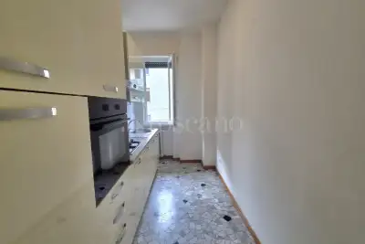 Casa in vendita, Via Achille Maiocchi, Milano