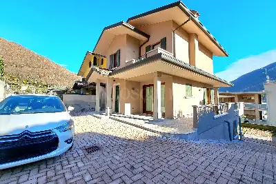 Villa in vendita, Via Adige, Villa Carcina, Villa Carcina