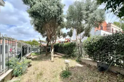 Villino a Schiera in vendita, Viale di Castel San Giorgio, Fiumicino