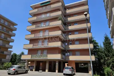 Casa in vendita, Via G. Cesare, Cantù