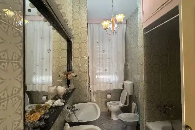 Casa in vendita, Viale Montegrappa, Prato