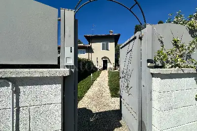 Villino a Schiera in vendita, Via del Fontanile di Mezzaluna, Fiumicino