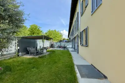 Villino a Schiera in vendita, Via Giuseppe de Finetti, Milano