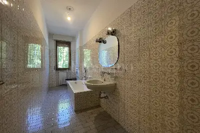 Casa in vendita, Via dei Ciclamini, Milano