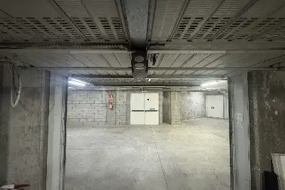 Box in affitto, Largo Zanuso 4, Milano