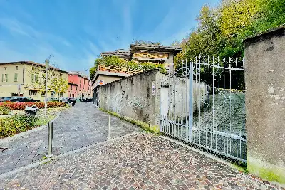 Casa in vendita, Via Costalunga, Brescia