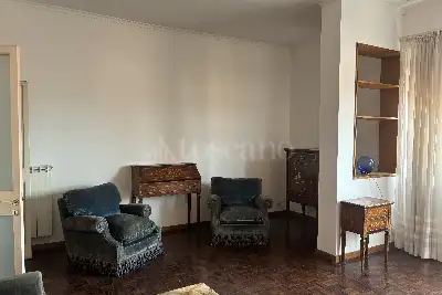 Casa in vendita, Via Leonardo Bruni, Roma