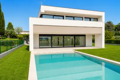 Villa in vendita, Via San Sivino, Moniga del Garda