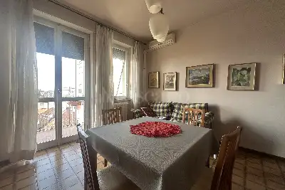 Casa in vendita, Via Loreto, Lissone