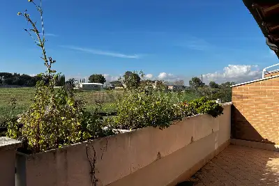 Villino a Schiera in vendita, Via Solopaca, Roma