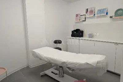 Negozio in vendita, Viale Gianluigi Bonelli , Roma