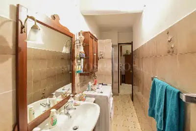 Casa in vendita, Via Andrea Alciato, Como