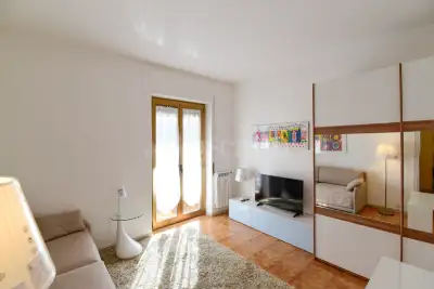 House for rent, Via Palestro, Como