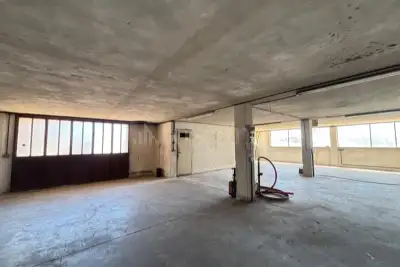 Magazzino in vendita, Via Padre G. Vaghi, Cantù