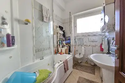 Casa in vendita, Via Rumenia, Pomezia