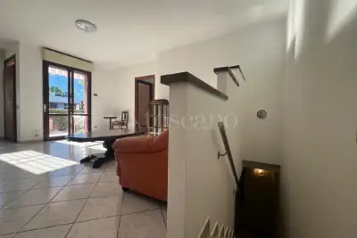 Casa in vendita, Via Montesuello, Desenzano del Garda