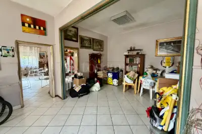 Negozio in affitto, Via della Pendolina, Brescia