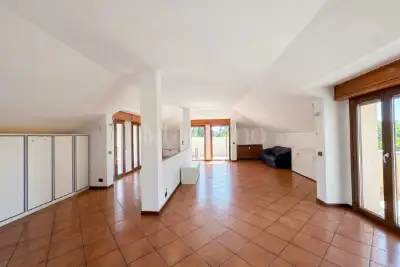 Attico in vendita, Via Guglielmo Marconi, Villa Carcina