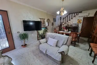 Villa Bifamiliare in vendita, Via Pedavena, Roma