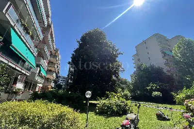 Casa in vendita, Via dei Ciclamini, Milano