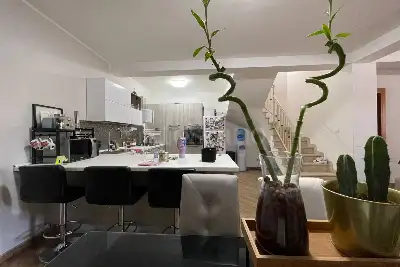 Villino a Schiera in vendita, Via Currolo, Catania