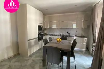 Casa Indipendente in vendita, Via A.Manzoni, Cunardo