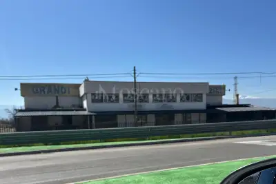 Capannone in vendita, Via Valeria Tiburtina, Celano