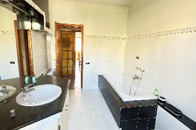 Casa in vendita, Via Matteo Raverti, Olbia