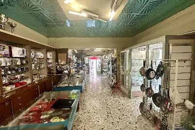 Negozio in vendita, Via San Giovanni, Caserta