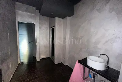 Negozio in vendita, Via Enrico Fermi, Roma