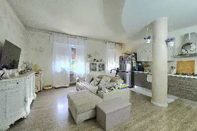 Casa in vendita, Via Giacomo Leopardi, Lumezzane