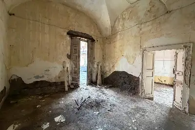 Casa Indipendente in vendita, Gravina - Piazza della Libertà, Gravina di Catania