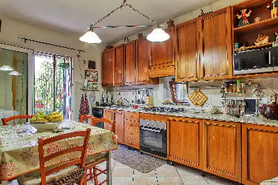 Casa Indipendente in vendita, Via Argentera, Cadegliano-Viconago