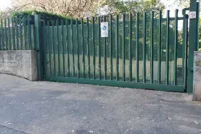 Box in vendita, Via Alberto Bergamini, Roma