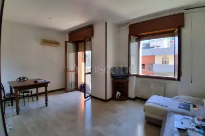 Casa in vendita, via Nikolajevka, Milano