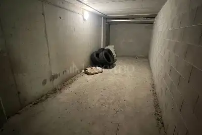 Box in vendita, Via Antonio Magni, Como