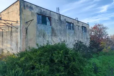 Capannone in vendita, SS16, Brindisi