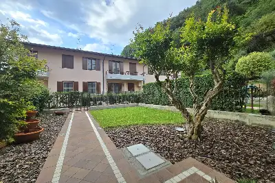 Villino a Schiera in vendita, Via Angelo Canossi, Villa Carcina