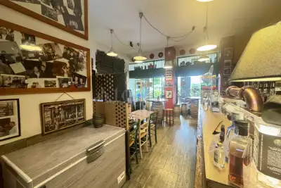 Negozio in vendita, Via Molinetto di Lorenteggio, Corsico