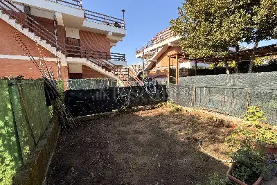 Villa Plurifamiliare in vendita, Viale Paride, Ardea