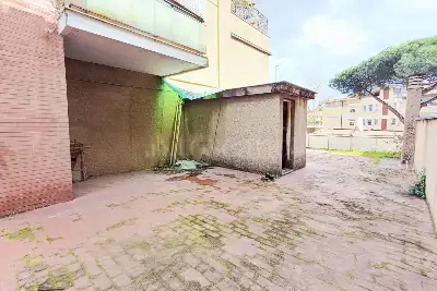 Villino a Schiera in vendita, Via Calcinaia, Roma