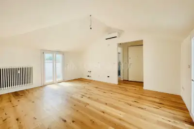 Casa in vendita, Via Ramiro Rampinelli, Brescia