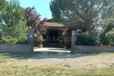 Villa in vendita, Strada del Lucherino, Siena