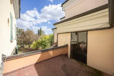 Villa in vendita, Via Persicetana, Calderara di Reno