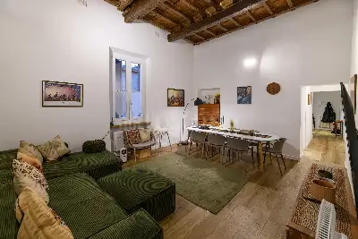Casa in vendita, Piazza dei Santi Apostoli, Roma